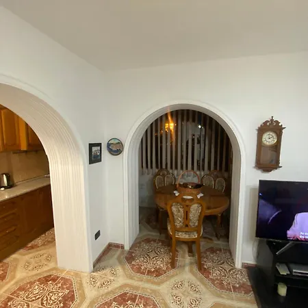 Comfort Zone 地拉那